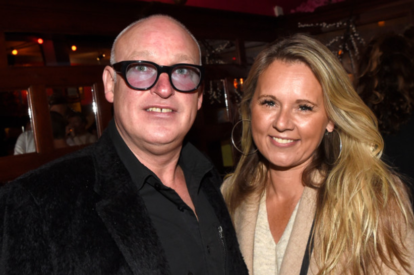 📸| Maak kennis met de verloofde van René van der Gijp