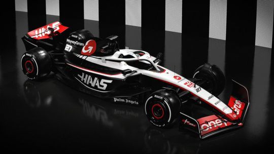 📸 | F1-team Haas is nummer 1 (met het tonen van de nieuwe auto)