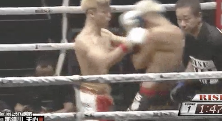 Japanse tegenstander Floyd Mayweather laat klasse zien met brutale KO (video)