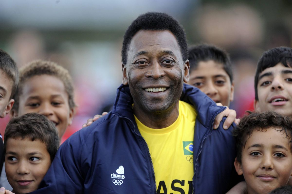 Pelé zegt helemaal niet depressief te zijn: 'Het gaat goed met me'