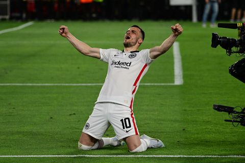 Filip Kostic van Eintracht Frankfurt gekozen tot beste speler in de Europa League