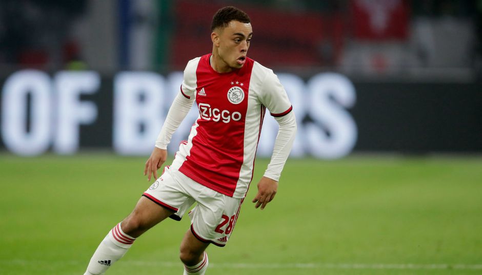Sergiño Dest verklaart keuze voor Amerika: 'Familie had weinig invloed'