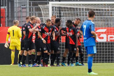 Reserves van Ajax kunnen ook niet winnen: gelijkspel tegen Almere City