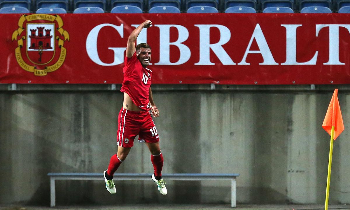 Feest in Gibraltar! Nationale voetbalploeg boekt 2e zege ooit