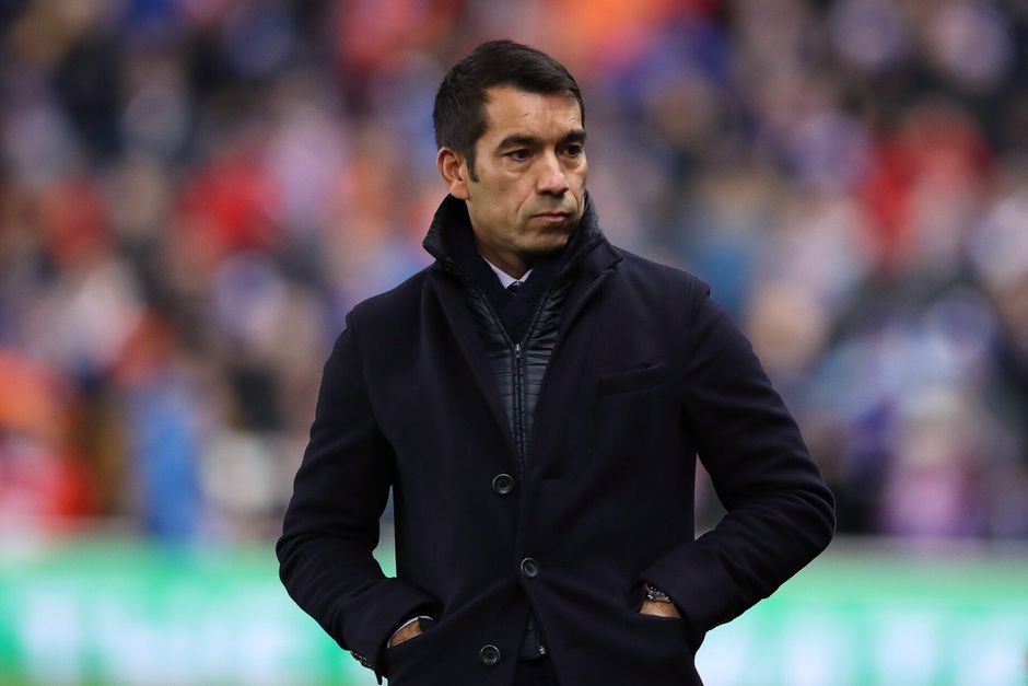 GIO-EFFECT! Rangers kwalificeert zich in 1e duel Van Bronckhorst voor volgende EL-ronde