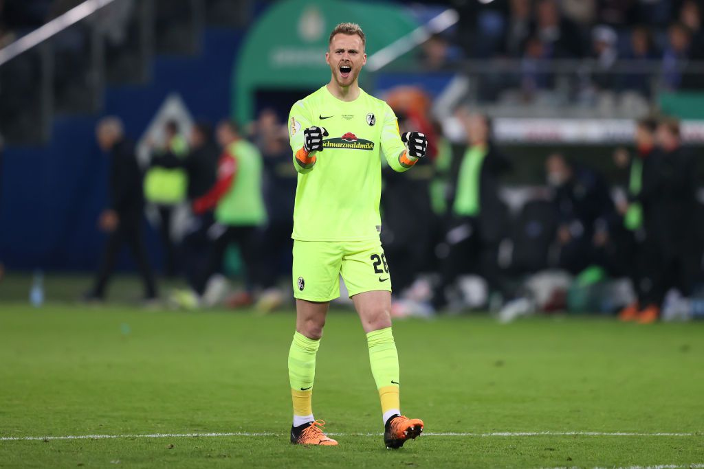 Mark Flekken schrijft historie met SC Freiburg! 1e bekerfinale uit de clubgeschiedenis