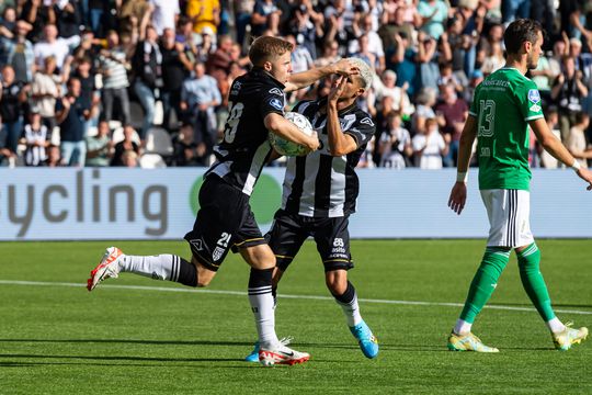 Ene promovendus verslaat de andere: Heracles wint van PEC in de Eredivisie