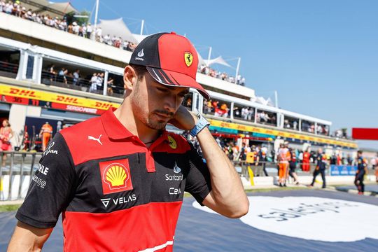 Charles Leclerc schuldbewust na fout tijdens Franse GP: 'Gooi wéér punten weg'