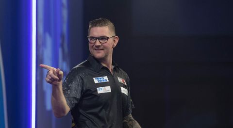 Ron Meulenkamp heeft geen moeite met Lisa Ashton in 1e ronde WK darts