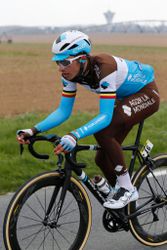 Naesen beseft dat-ie weer tegen Van der Poel moet: 'God help us all'