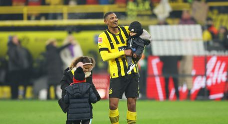 Haller eindelijk weer op het veld: 'Kippenvel, het welkom van de fans was ongelooflijk'