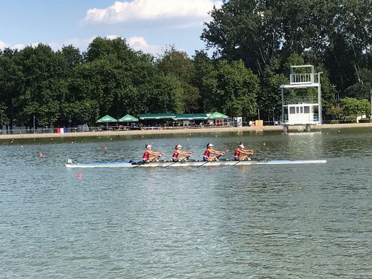 Vrouwen dubbelvier naar WK-finale in Florida