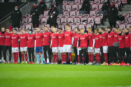 FIFA weert mensenrechtenactie van Deens elftal: trainingsshirts met tekst verboden