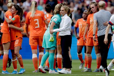 Sarina Wiegman en Daniëlle van de Donk prijzen de Leeuwinnen: 'Ongelooflijk veel bereikt'