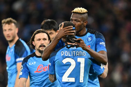 Real Madrid en Napoli stromen soepel door naar kwartfinale Champions League