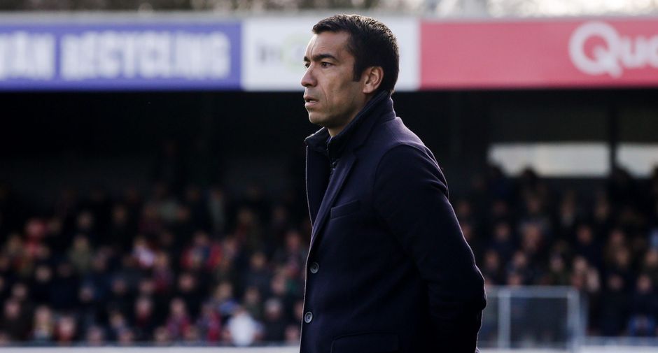 Van Bronckhorst heeft nog altijd geen verklaring voor Feyenoord uit en thuis