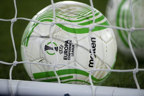 Dit zijn de vermoedelijke opstellingen van de Nederlandse teams in Europa