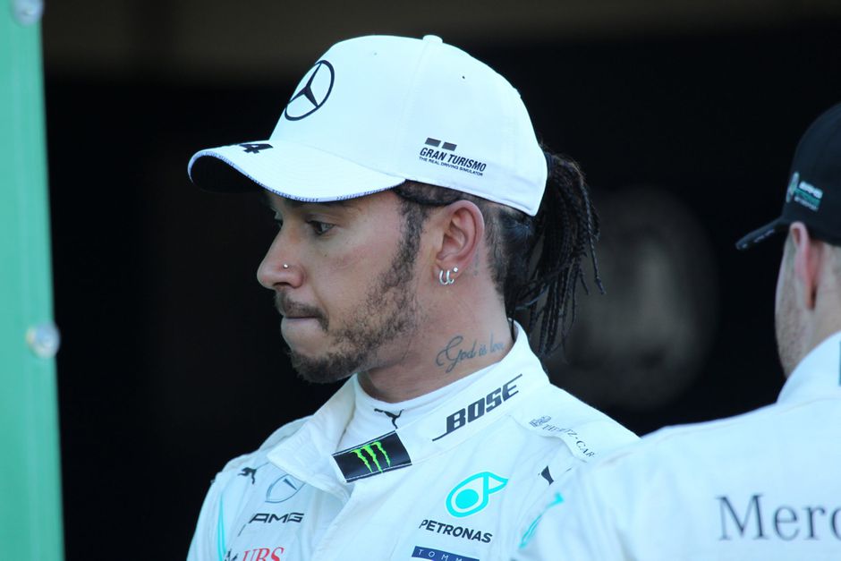 Hamilton plaatst onheilspellend bericht op Instagram: 'Voel er wat voor alles op te geven'