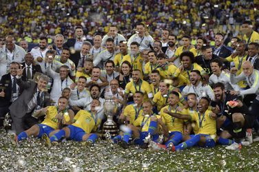 Brazilië wint in eigen land voor 9e keer de Copa América na zege op Peru