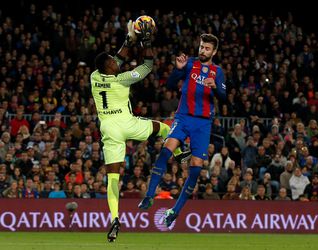 Plaaggeest Kameni beëindigt fraaie reeks Barça