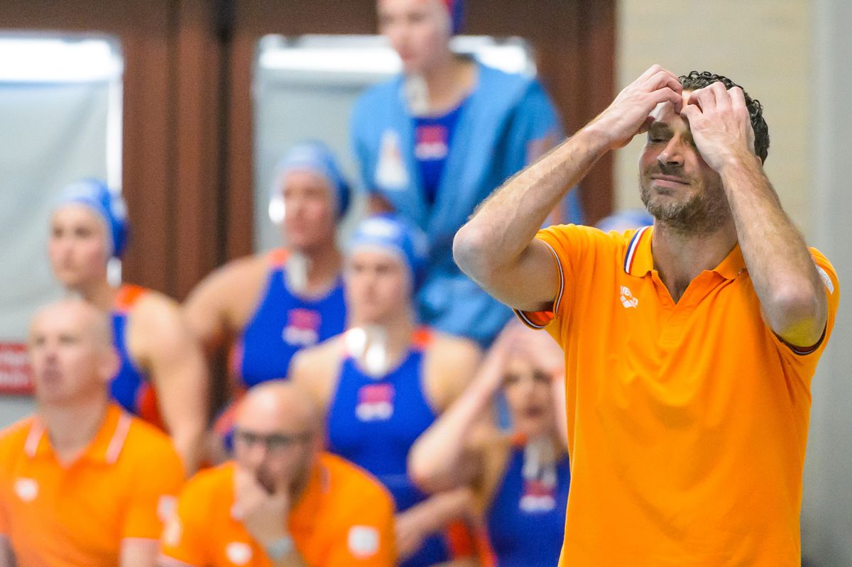 'Het moet bij de waterpolosters mentaal beter'