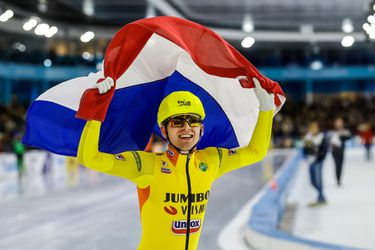 NK afstanden schaatsen | Harm Visser pakt Nederlandse titel op massastart, maar mag niet naar EK