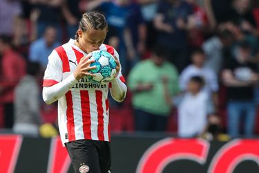 🏆 | Anastasios Douvikas en Xavi Simons delen topscorerstitel van de Eredivisie