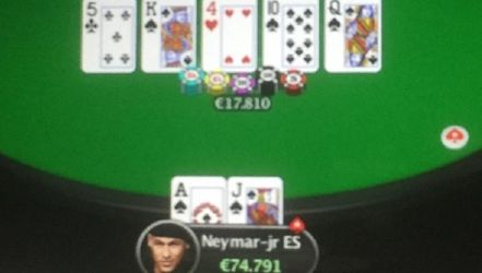 Royal flush levert Neymar meer dan 17.000 euro op