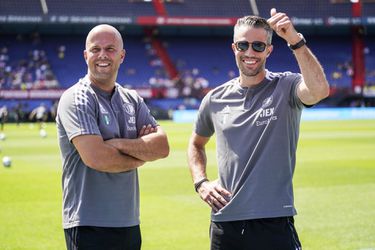 Slot: 'Het is geweldig voor Feyenoord als Robin van Persie ooit hoofdtrainer wordt'