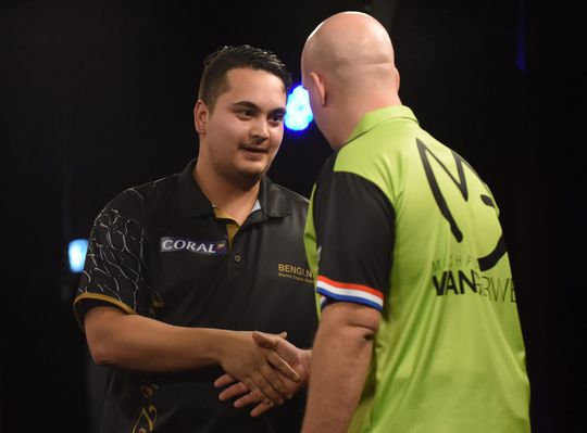 📽️| Jeffrey de Zwaan grapt: 'Het liefst zie ik dat Michael van Gerwen z'n arm breekt'