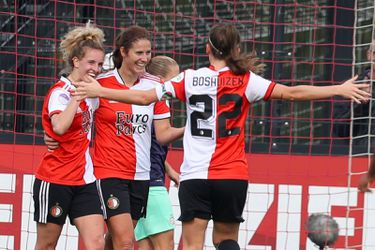Voetbalsters Feyenoord kloppen PSV en hebben minste verliespunten