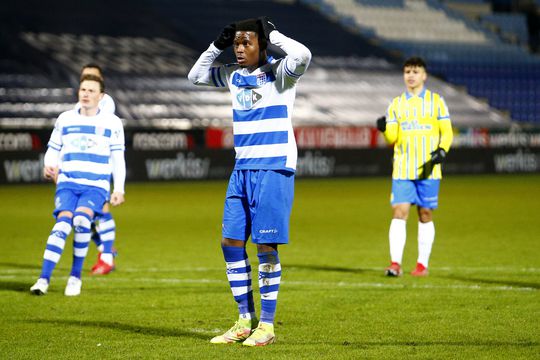 GELUKKIG, de marteling genaamd PEC Zwolle-RKC Waalwijk is voorbij: 0-0
