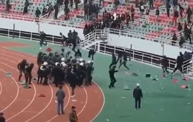 Marokkaanse bekerwedstrijd ontspoort volledig: meer dan 160 gewonden na zware rellen