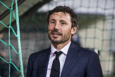 Van Bommel: 'Voor 38-jarige Cahill maakt leeftijd helemaal niks uit' (video)