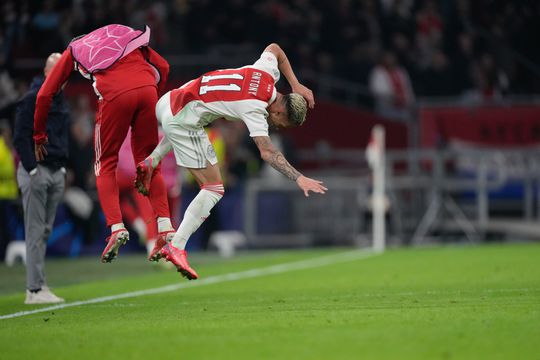 🎥 | Ajax geeft ook in 2e helft gas: Antony scoort de 3-0
