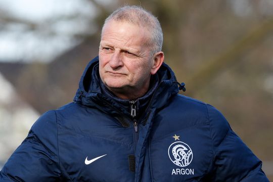 Racistische amateurtrainer toch op non-actief gesteld