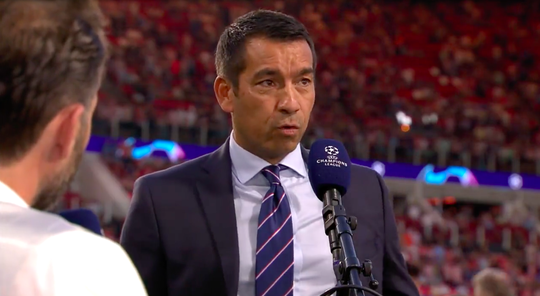 Pislinke Giovanni van Bronckhorst: 'Je verwacht dat PSV de zaakjes op orde heeft'