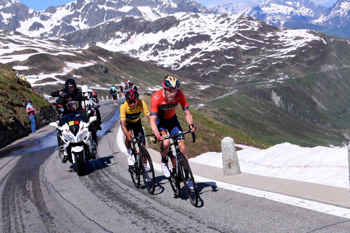Carthy wint koninginnenrit Ronde van Zwitserland, Bernal pakt eindzege
