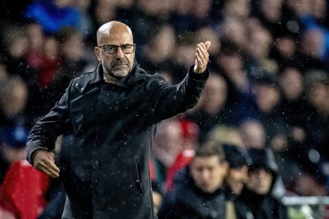 Peter Bosz tevreden na nipte overwinning op RC Lens: 'Dit was Lens in hun volle kracht'