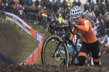 Betsema wint 1e cross sinds comeback na dopingschorsing