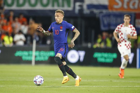 Noa Lang heeft grote doelen bij PSV: 'Ik wil de jeugd nog meer gaan inspireren'