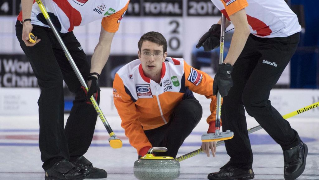 Curlingmannen winnen van China en verliezen van Canada