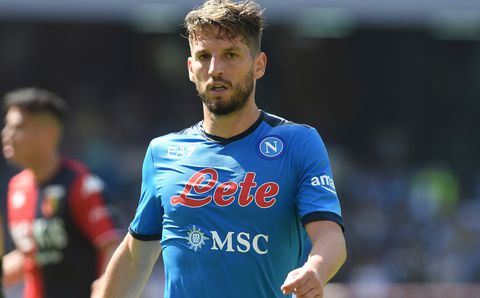 Voorzitter Napoli zet de druk erop bij Mertens