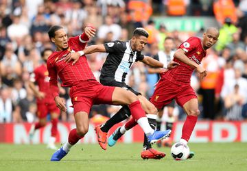 Grandioos Liverpool raakt tegen Newcastle niet in de war van wereldgoal Willems (video)