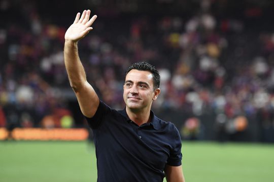 Xavi komt met transfernieuws nadat Barcelona wint van AC Milan