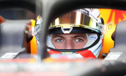 Verstappen zet 5e tijd neer in VT3, Ferrari's zijn het snelst