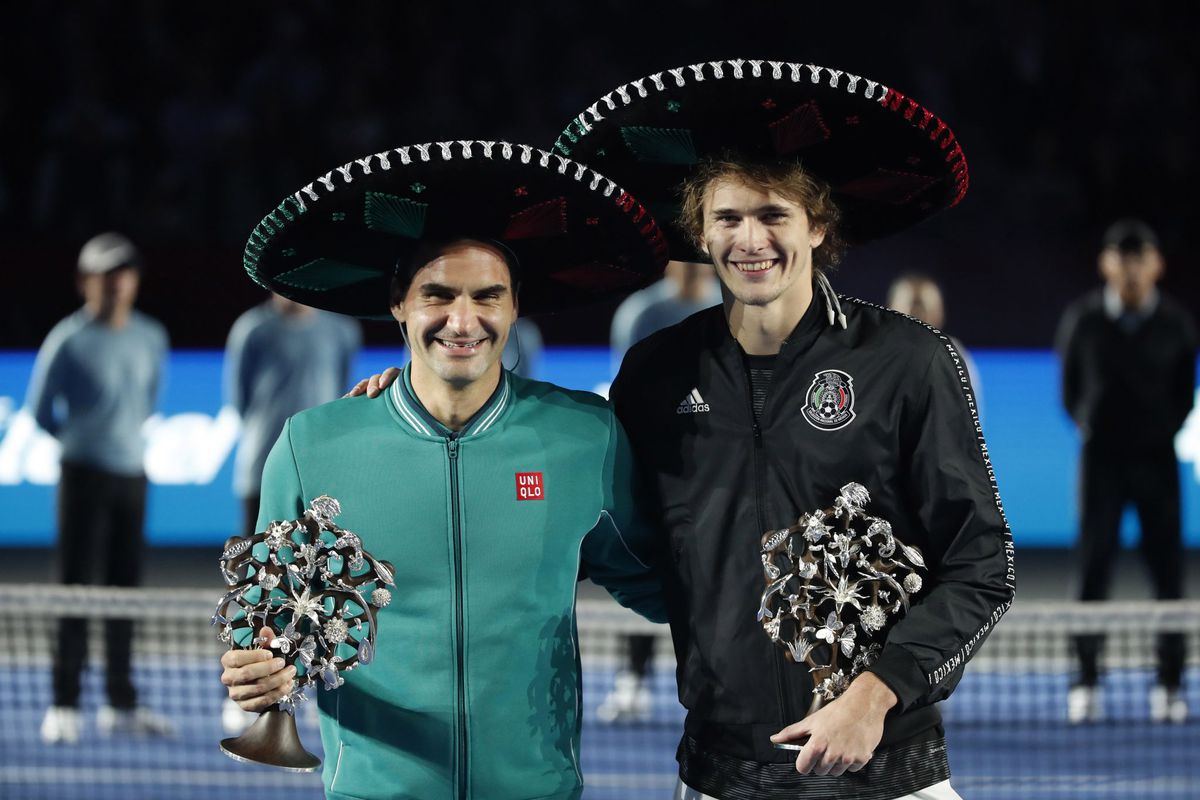 Federer en Zverev verpulveren bezoekersrecord met oefenpartijtje in stierenvechtarena