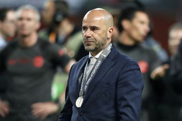 Televisiekijkers verademen zich aan Peter Bosz: 'Heimwee naar deze man'