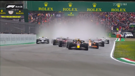 🎥 | Verstappen vliegt weg bij de start in Imola, concurrent Leclerc niet lekker weg