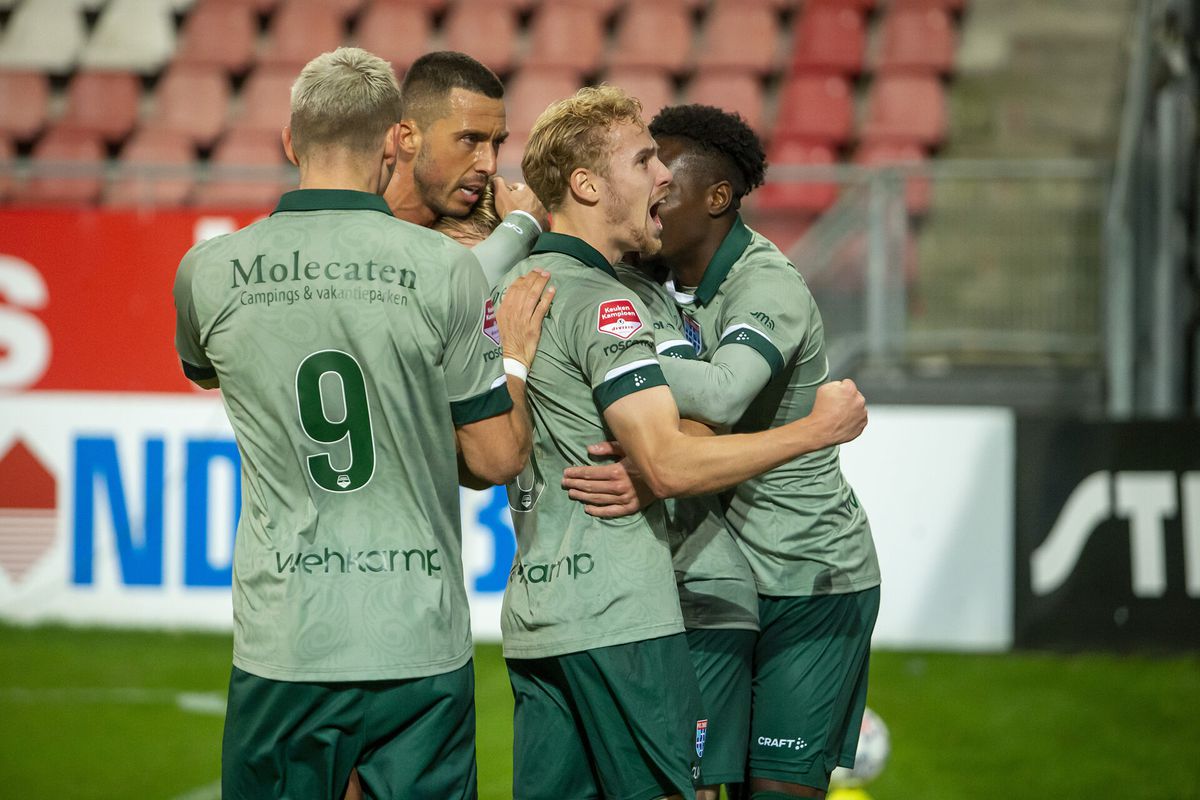 KKD: PEC Zwolle wint moeizaam van Jong Utrecht, Helmond Sport afgeslacht door Jong PSV